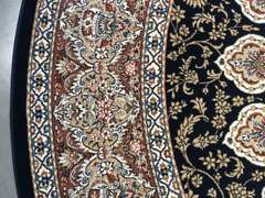 Stunning European Blend of Fashion & Tradition 6 Round