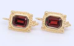 Wonderful Yellow Gold Emerald Cut Garnet Fligree Dangle Earrings