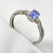 Tasteful Tanzanite Ring in Platinum