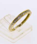 10KT Yellow Gold Diamond Band