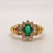 18kt Solid Yellow Gold, Emerald & Diamond Ring