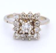 Sparkling White Gold Round Brilliant Cut Diamond Ring