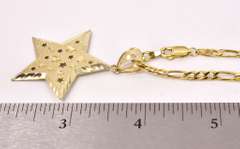 Spectacular Star Pendant Necklace in 14K Yellow Gold