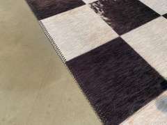 Exciting Hides Design rug 5x8