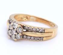 14kt Yellow Gold Flower Design Diamond Ring