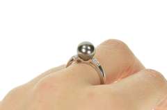 14K White Gold Art Deco Diamond Black Pearl Inset Bypass Ring