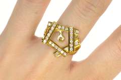 18K Yellow Gold 0.52 Ctw Retro Geometric Frame Statement Ring