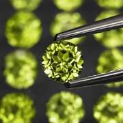 Solitaire cut! Unheated! 8.99ct Peridot set