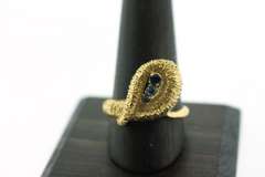 Exotic Crumpled 18k Gold Tripple Sapphire Set Ring