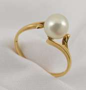 Lustrous Mikimoto Pearl Ring