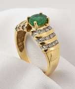 Tasteful Emerald and Diamond Ring