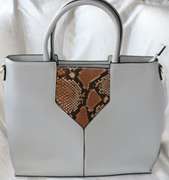 100% Fine leather Designer Style Bag