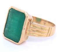 Incredible 18kt Green Jade Ring