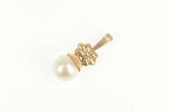 14K Yellow Gold Retro Pearl Flower Classic Simple Pendant