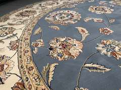 Stunning European Blend of Fashion & Tradition 8 Round