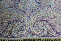 A Very Unique Design Lady's Scarf