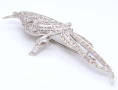 Dazzling White Gold 1ctw Diamond Bird Brooch