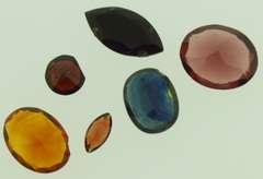11.24 Garnet Loos Stone Lot