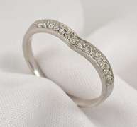 Useful Wavy Diamond Band Ring