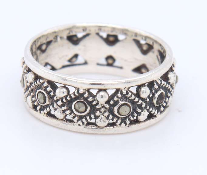 Vintage Sterling Silver Band
