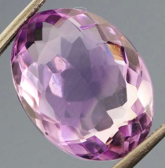 Heavy glittering 8.27ct unheated lavender Amethyst