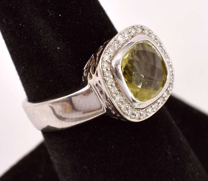 Luxurious Lemon Quartz Ring in 14K White Gold