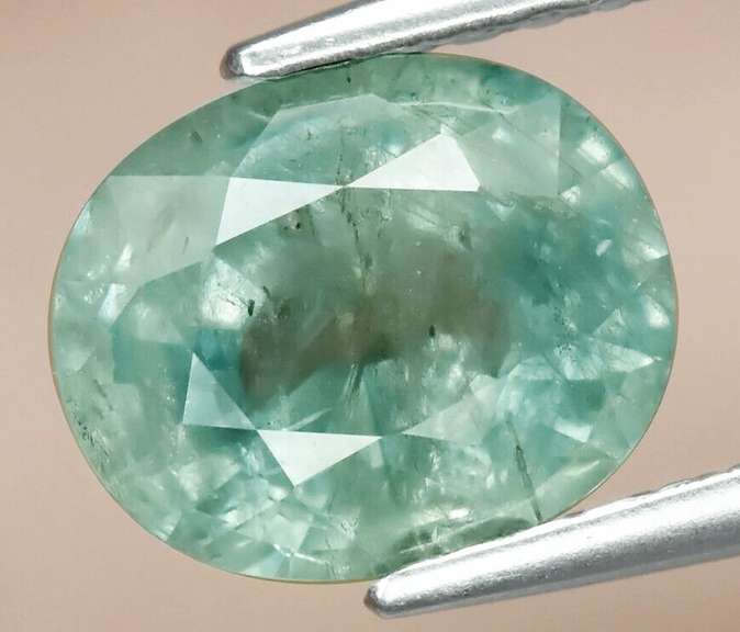Gorgeous 1.63ct green Sapphire
