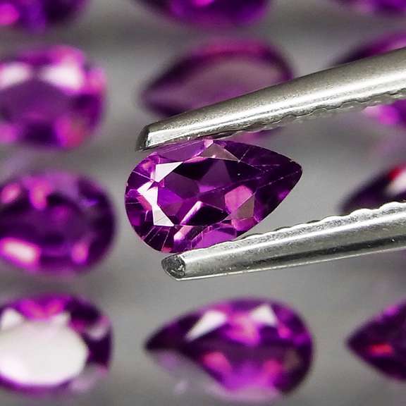 Glittering 3.93ct 5x3mm real Bolivian Amethyst set