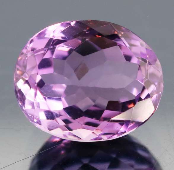 Striking 6.72ct violet Amethyst