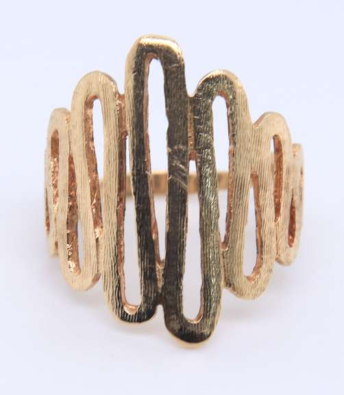 Nice 18kt Yellow Gold Squiggle Ring