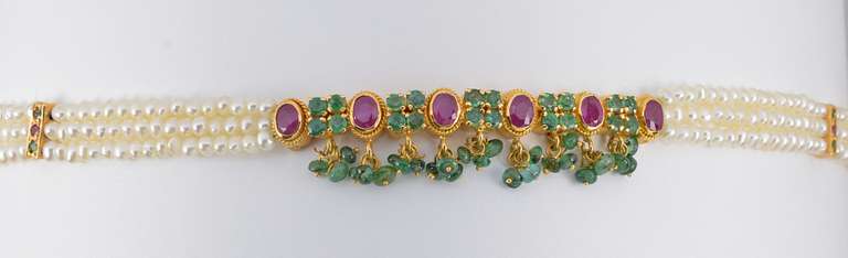 Beautiful 22k Emerald, Ruby, & Pearl Necklace