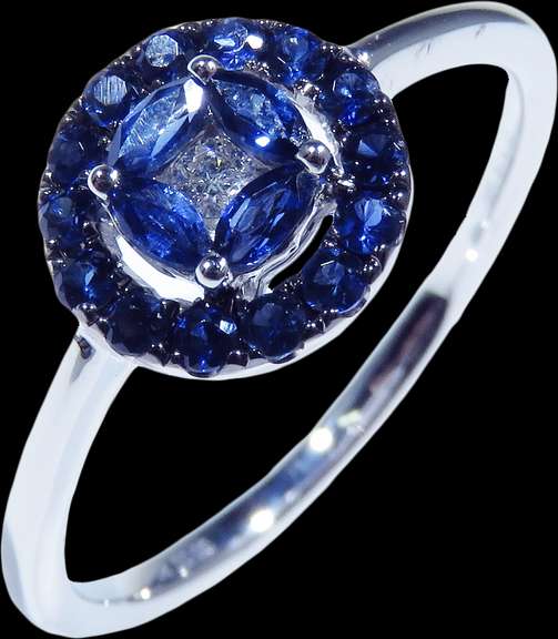 Lovely Sapphire Mixture 18k White Gold Ring with Diamond Core