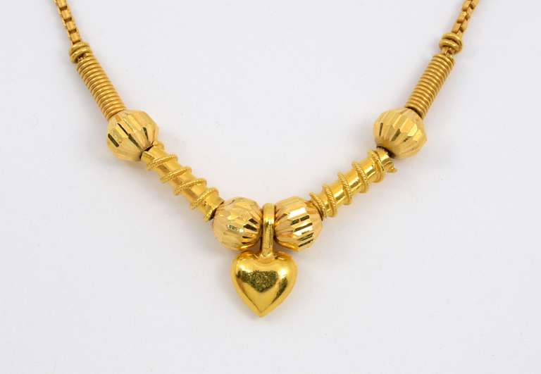 Tasteful 21k Gold Necklace