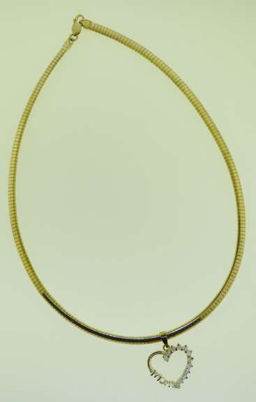 Italian Sterling Silver 4mm Omega Chain With Crystal Heart Pendant