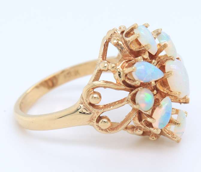 Fabulous Yellow Gold opal Cluster Ring