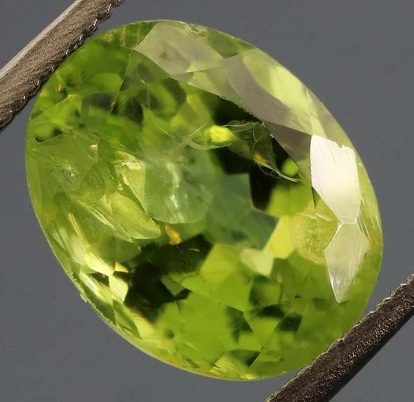 Large 3.10ct Burma green Peridot