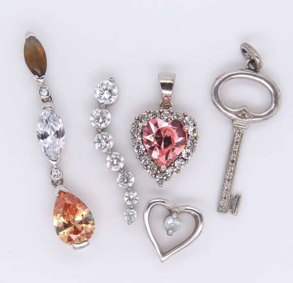 Group Lot of 5 Vinatge Sterling Silver Pendants