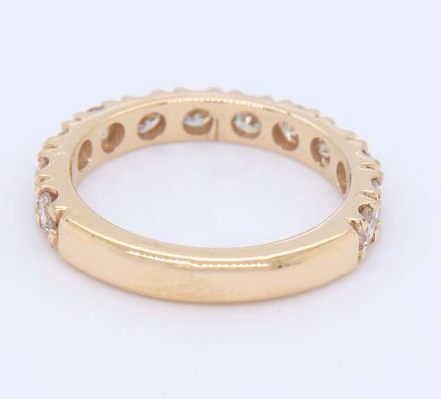 Elegant Yellow Gold Champagne Diamond Band