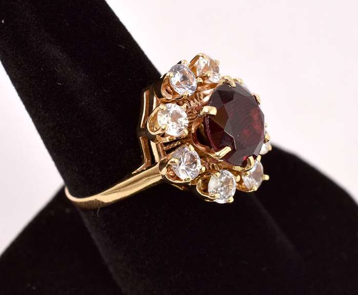 Wonderful Garnet and Sapphire Ring in 14K Yellow Gold