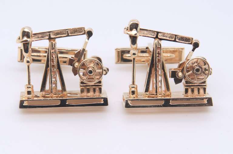 Lovely Yellow Gold Oil Rig Moveable Cufflinks