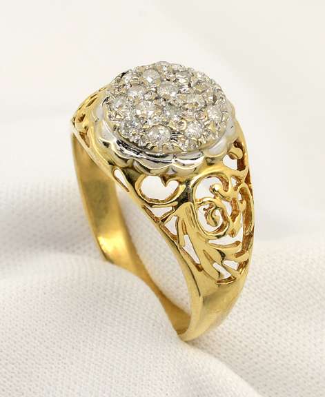 Cute Little Diamond Cluster Ring