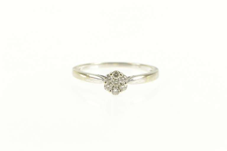 9K White Gold 0.25 Ctw Diamond Flower Cluster Engagement Ring