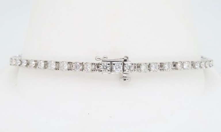 2.25CTW Diamond Tennis Bracelet