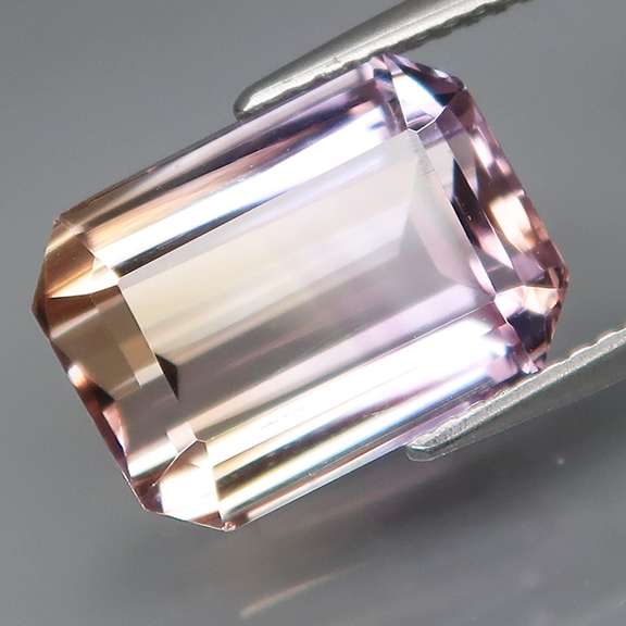 Amazing! 7.43ct bi-color unheated Ametrine