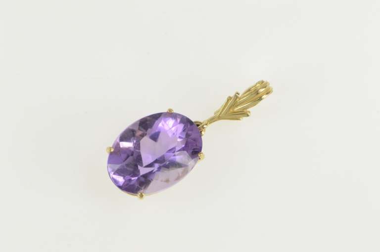 14K Yellow Gold Oval Amethyst Solitaire Classic Statement Pendant
