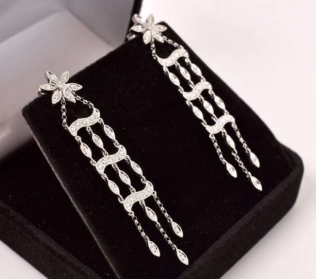 Marvelous Dangling Diamond Earrings in 14K White Gold