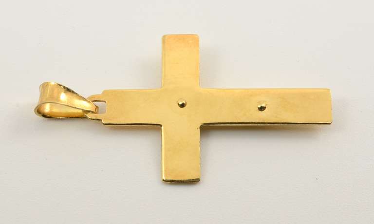 Well Detailed 18k Crucifix Pendant