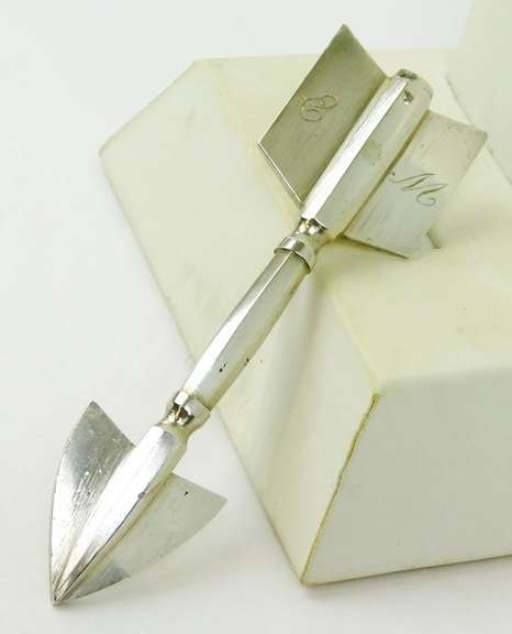 Early Large Heavy Sterling Silver Arrow Pin