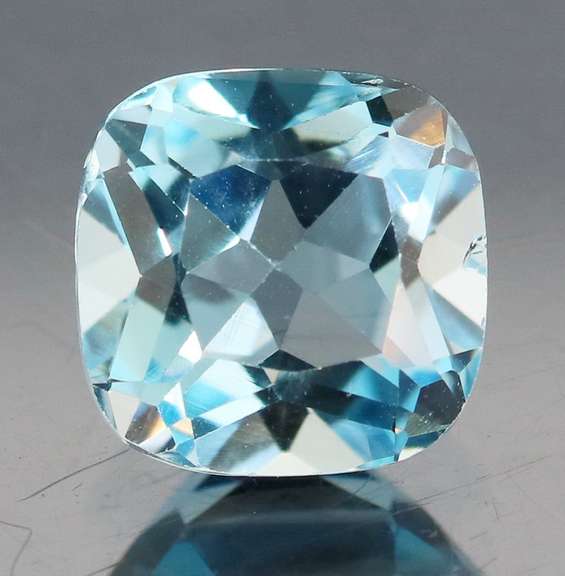 Brilliant 2.66ct cushion cut Swiss blue Topaz
