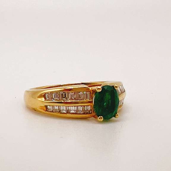 18kt Yellow Gold, Emerald, & Diamond Cocktail Ring